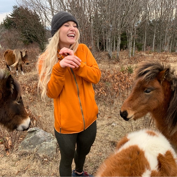 Meet your Posher, Clara - Picture 1 of 1